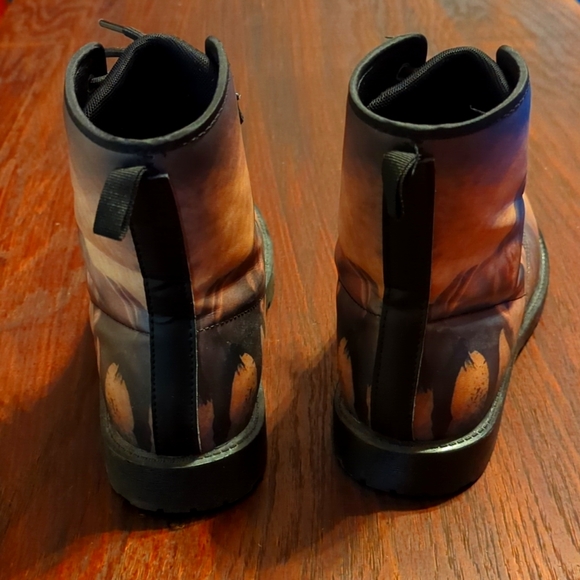 Unisex Combat-Style Boots with Horse Graphic - Picture 6 of 10